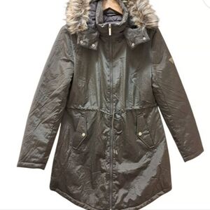 Guess Grace Shiny Crinkle Nylon Parka Jacket Fur Trim Hood Size M Green New
